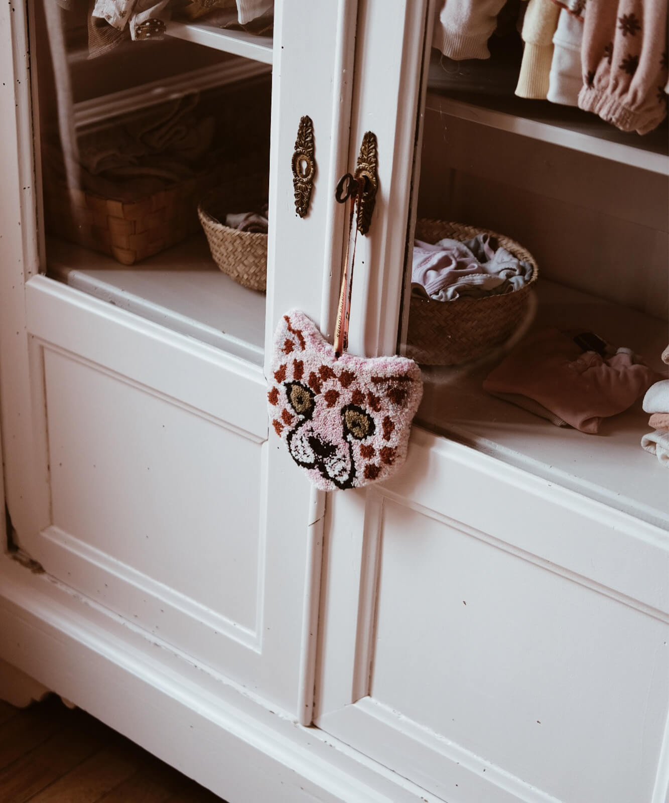 Pendentif Léopard rose